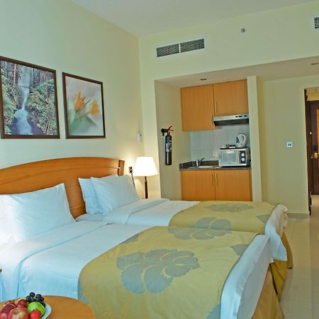 Golden Tulip Sharjah Aparthotel Eksteriør bilde