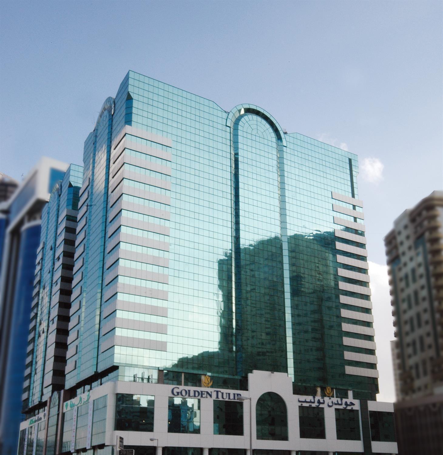 Golden Tulip Sharjah Aparthotel Eksteriør bilde