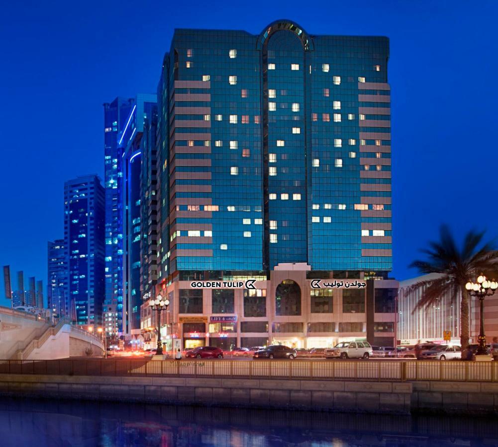Golden Tulip Sharjah Aparthotel Eksteriør bilde